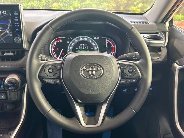 ＲＡＶ４ Ｇ　サンルーフ　純正８インチナビ付ディスプレイオーディオ　禁煙車　全周囲カメラ　ＥＴＣ　ドライブレコーダー　スマートキー　パワーバックドア　デジタルインナーミラー　運転席パワーシート　ＬＥＤヘッドライト（16枚目）