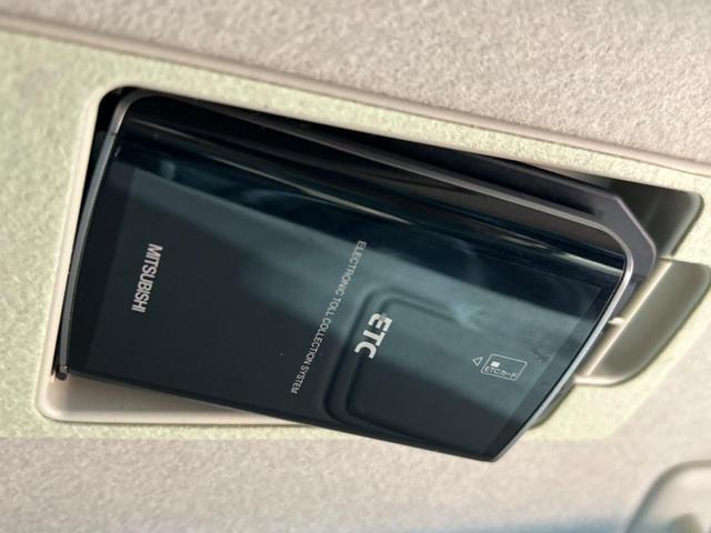 プレマシー ２０Ｓ－スカイアクティブ　Ｌパッケージ　両側電動スライドドア　ＳＤナビ　ハーフレザーシート　スマートキー　ＨＩＤヘッドライト　ビルトインＥＴＣ　オートライト　オートエアコン　Ｂｌｕｅｔｏｏｔｈ　ＣＤ　ＤＶＤ再生　フルセグ（6枚目）