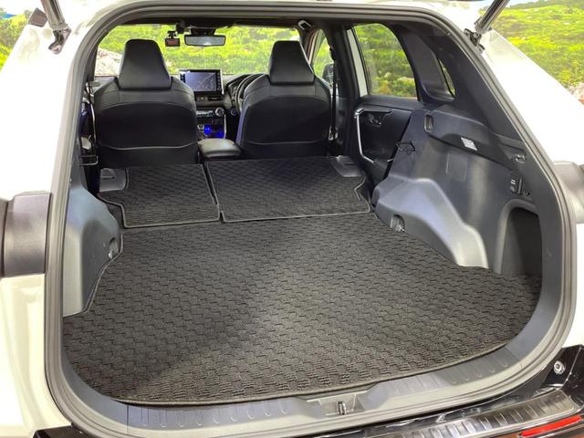 ＲＡＶ４ ＰＨＶ Ｇ　Ｚ　サンルーフ　モデリスタエアロ　純正９インチディスプレイオーディオ　全周囲カメラ　デジタルインナーミラー　トヨタセーフティセンス　レーダークルーズ　禁煙車　パワーバックドア　ドライブレコーダー（43枚目）