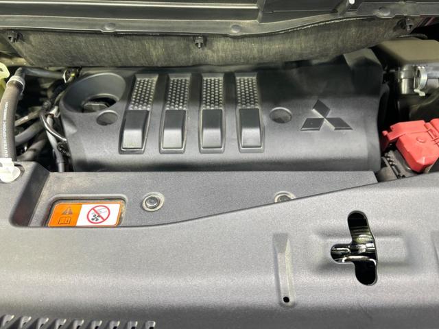 デリカＤ：５ Ｐ　純正１０インチナビ　両側電動スライドドア　全周囲カメラ　前席シートヒーター　レーダークルーズ　パワーバックドア　ＬＥＤヘッドライト　ブラインドスポットモニター　アイドリングストップ　横滑り防止装置（18枚目）