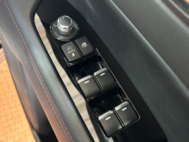 ＣＸ－５ ＸＤ　スポーツアピアランス　ターボ　純正１０．２５型ナビ　全周囲カメラ　衝突被害軽減　レーダークルーズ　禁煙車　電動リアゲート　レザーシート　コーナーセンサー　スマートキー　ＬＥＤヘッド　ＥＴＣ　オートハイビーム　車線逸脱警報（21枚目）