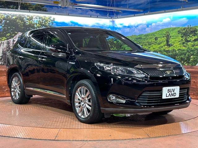 ハリアーハイブリッド プレミアム　アドバンスドパッケージ　４ＷＤ　サンルーフ　純正ＳＤナビ　全周囲カメラ　ＪＢＬサウンド　トヨタセーフティセンス　レーダークルーズ　禁煙車　電動リアゲート　ハーフレザーシート　パワーシート　ドラレコ　コーナーセンサー（16枚目）