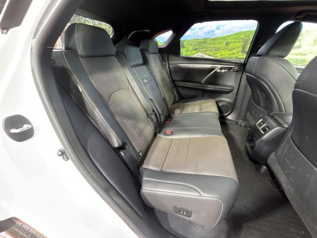 ＲＸ ＲＸ４５０ｈ　Ｆスポーツ　サンルーフ　１２．３インチナビ　全周囲カメラ　セーフティシステムプラス　レーダークルーズコントロール　ブラインドスポットモニター　三眼ＬＥＤヘッドライト　純正２０インチアルミホイール　ドラレコ（9枚目）