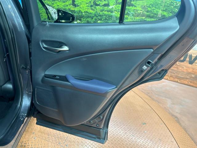 ＵＸ ＵＸ２００　Ｆスポーツ　スタイルブルー　サンルーフ　純正ナビ　セーフティシステムプラス　パノラミックビューモニター　レーダークルーズコントロール　ブラインドスポットモニター　シートヒーター　ＬＥＤヘッドライト　パワーバックドア（52枚目）