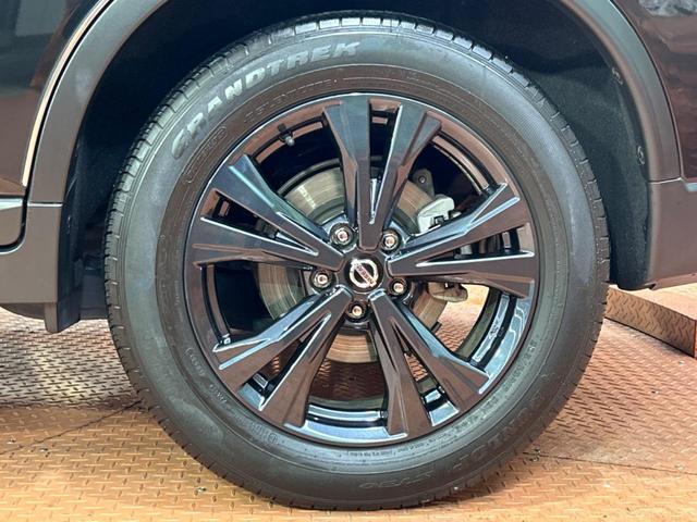 エクストレイル ２０Ｘｉ　レザーエディション　Ｖセレクション　４ＷＤ　サンルーフ　純正９型ナビ　全周囲カメラ　エマージェンシーブレーキ　プロパイロット　パワーバックドア　前席パワーシート　前席中列シートヒーター　ドラレコ　スマートキー　ＥＴＣ（24枚目）