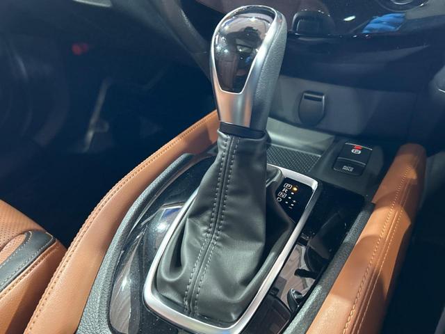 エクストレイル ２０Ｘｉ　レザーエディション　Ｖセレクション　４ＷＤ　サンルーフ　純正９型ナビ　全周囲カメラ　エマージェンシーブレーキ　プロパイロット　パワーバックドア　前席パワーシート　前席中列シートヒーター　ドラレコ　スマートキー　ＥＴＣ（49枚目）