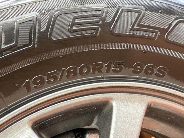 ジムニーノマド ＦＣ　禁煙車　セーフティサポート　レーダークルーズ　コーナーセンサー　シートヒーター　スマートキー　ＬＥＤヘッド　車線逸脱警報　オートライト　オートエアコン　純正１５インチアルミホイール（21枚目）