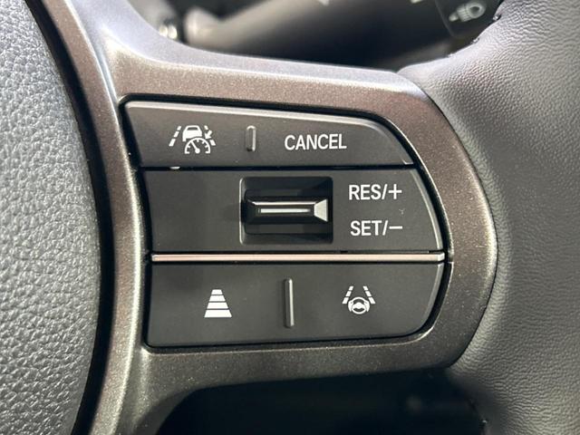 【アダプティブクルーズコントロール】高速道路での長距離走行が楽に！！自動で速度を保つクルーズコントロールが、衝突軽減システムと連携し、前方の車両を感知して車間を保つように速度調節してくれます！！