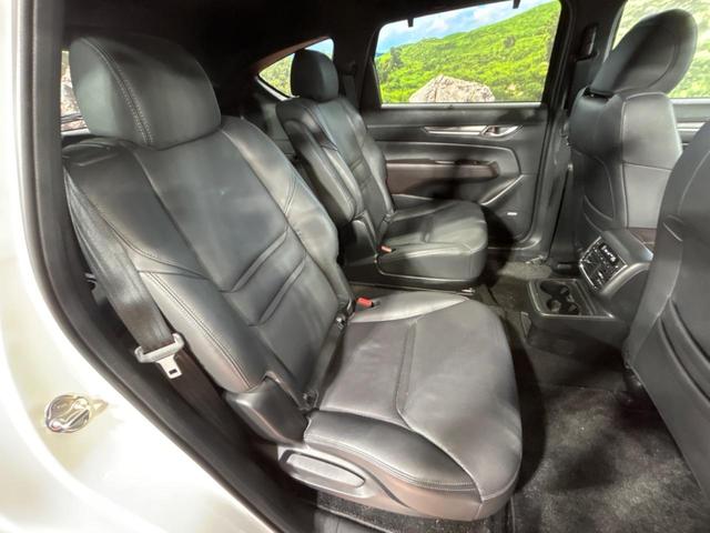ＣＸ－８ ２５Ｓ　Ｌパッケージ　サンルーフ　１０．２５インチマツダコネクトナビ　全周囲カメラ　ＢＯＳＥサウンド　衝突被害軽減システム　レーダークルーズ　禁煙車　電動リアゲート　レザーシート　前席シートエアコン　ドラレコ（9枚目）