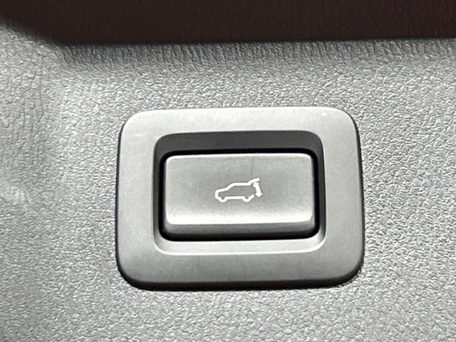 ＣＸ－８ ２５Ｓ　Ｌパッケージ　サンルーフ　１０．２５インチマツダコネクトナビ　全周囲カメラ　ＢＯＳＥサウンド　衝突被害軽減システム　レーダークルーズ　禁煙車　電動リアゲート　レザーシート　前席シートエアコン　ドラレコ（25枚目）