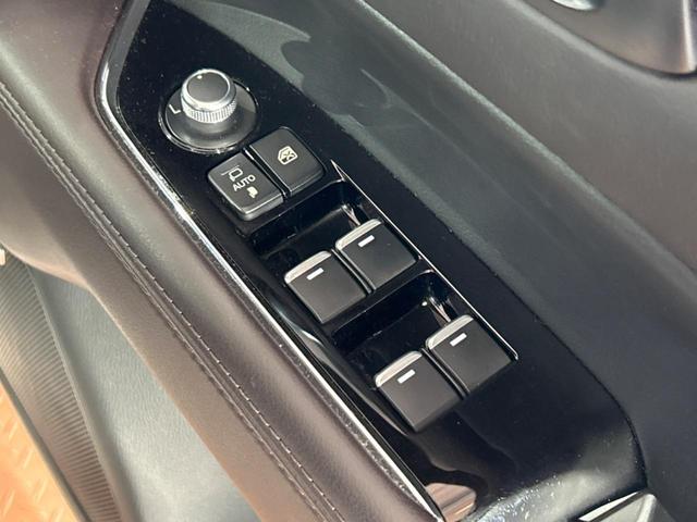 ＣＸ－８ ２５Ｓ　Ｌパッケージ　サンルーフ　１０．２５インチマツダコネクトナビ　全周囲カメラ　ＢＯＳＥサウンド　衝突被害軽減システム　レーダークルーズ　禁煙車　電動リアゲート　レザーシート　前席シートエアコン　ドラレコ（57枚目）