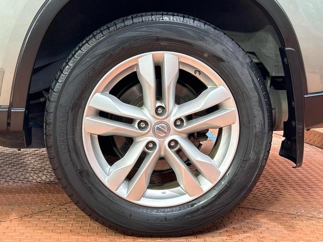 エクストレイル ２０Ｘ　４ＷＤ　純正ＳＤナビ　バックカメラ　禁煙車　全席シートヒーター　ドラレコ　ＥＴＣ　オートライト　オートエアコン　純正１７インチアルミ　Ｂｌｕｅｔｏｏｔｈ　ＣＤ　ＤＶＤ再生　フルセグ（51枚目）