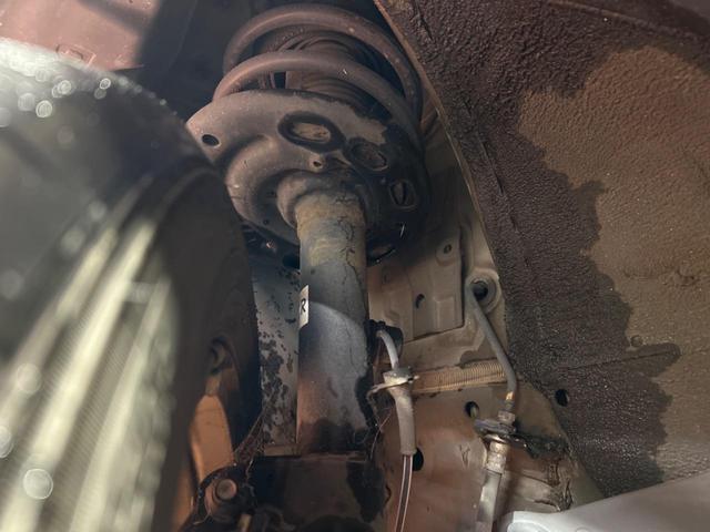 エルグランド 250ハイウェイスター 電動スライドドア 純正ナビ アラウンドビューモニター ETC Bluetooth HIDヘッドライト 純正18インチアルミホイール スマートキー 片側電動スライドドア アクセサリーコンセント(25枚目)