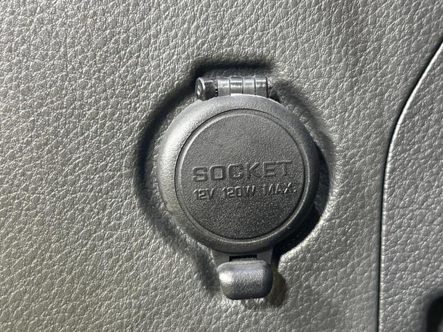 エルグランド 250ハイウェイスター 電動スライドドア 純正ナビ アラウンドビューモニター ETC Bluetooth HIDヘッドライト 純正18インチアルミホイール スマートキー 片側電動スライドドア アクセサリーコンセント(50枚目)