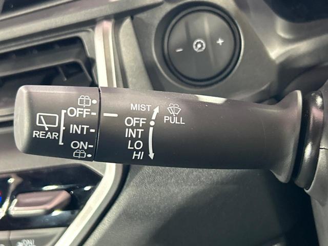 WR-V X 登録済未使用車 純正ナビ ホンダセンシング バックカメラ アダプティブクルーズコントロール LEDヘッドライト スマートキー フルセグ Bluetooth再生 盗難防止システム 横滑り防止装置(57枚目)