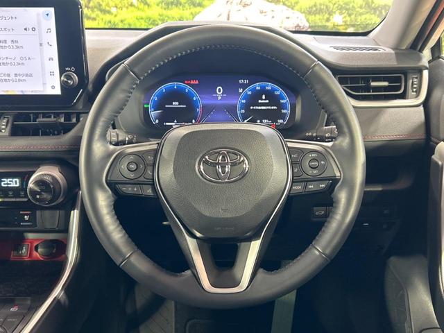 RAV4 アドベンチャー オフロードパッケージII 純正10.5インチディスプレイオーディオ バックカメラ トヨタセーフティセンス 禁煙車 ブラインドスポットモニター デジタルインナーミラー ドライブレコーダー フルセグ Bluetooth再生(11枚目)