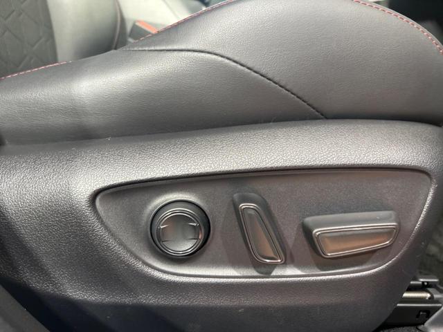 RAV4 アドベンチャー オフロードパッケージII 純正10.5インチディスプレイオーディオ バックカメラ トヨタセーフティセンス 禁煙車 ブラインドスポットモニター デジタルインナーミラー ドライブレコーダー フルセグ Bluetooth再生(32枚目)