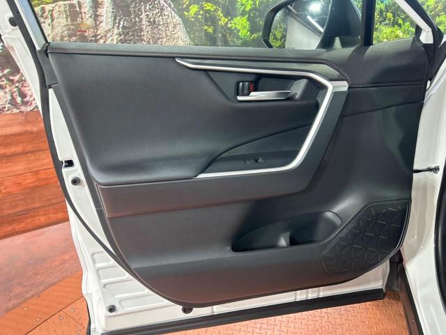 RAV4 アドベンチャー オフロードパッケージII 純正10.5インチディスプレイオーディオ バックカメラ トヨタセーフティセンス 禁煙車 ブラインドスポットモニター デジタルインナーミラー ドライブレコーダー フルセグ Bluetooth再生(40枚目)
