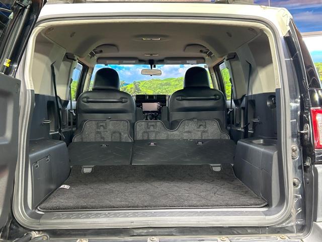 FJクルーザー カラーパッケージ SDナビ クルーズコントロール 横滑り防止装置 ETC キーレス ステアリングスイッチ 純正20インチアルミホイール 純正革巻きステアリング Bluetooth再生 フルセグ(10枚目)