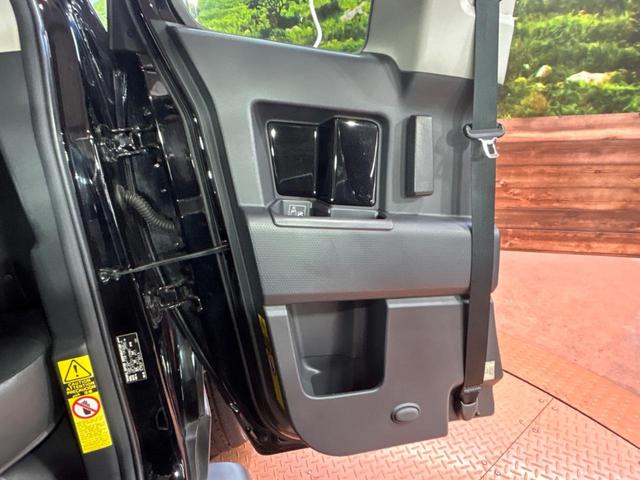 FJクルーザー カラーパッケージ SDナビ クルーズコントロール 横滑り防止装置 ETC キーレス ステアリングスイッチ 純正20インチアルミホイール 純正革巻きステアリング Bluetooth再生 フルセグ(23枚目)