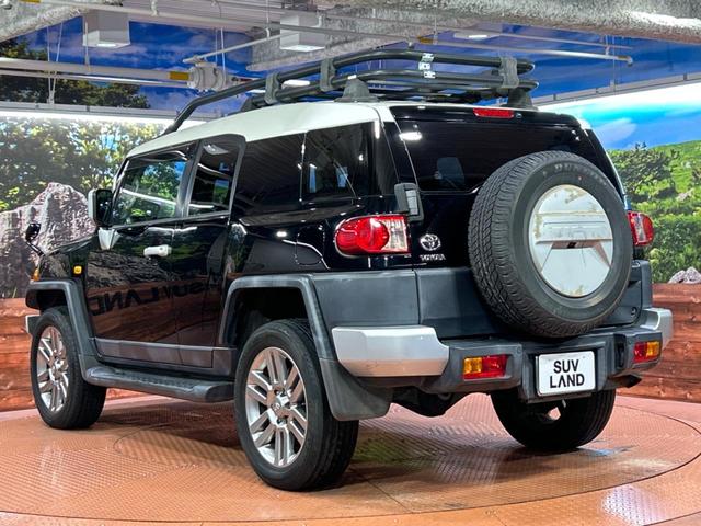 FJクルーザー カラーパッケージ SDナビ クルーズコントロール 横滑り防止装置 ETC キーレス ステアリングスイッチ 純正20インチアルミホイール 純正革巻きステアリング Bluetooth再生 フルセグ(31枚目)