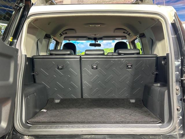 FJクルーザー カラーパッケージ SDナビ クルーズコントロール 横滑り防止装置 ETC キーレス ステアリングスイッチ 純正20インチアルミホイール 純正革巻きステアリング Bluetooth再生 フルセグ(41枚目)