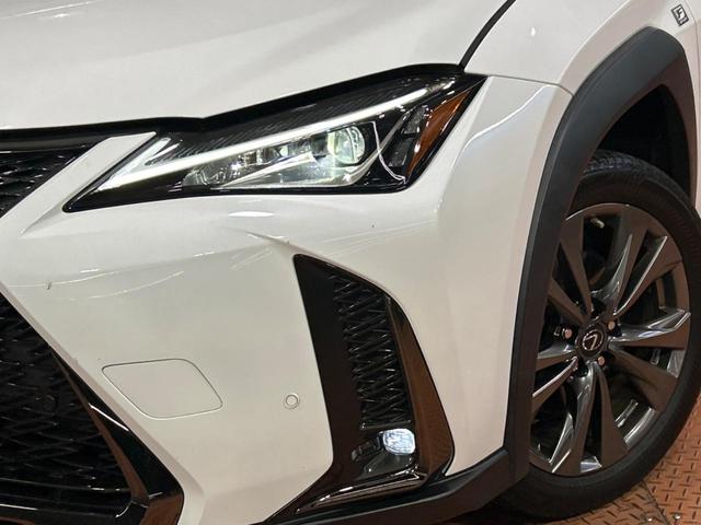 UX UX250h Fスポーツ 純正ナビ 全周囲カメラ セーフティシステムプラス 禁煙車 レーダークルーズコントロール ブラインドスポットモニター LEDヘッドライト 前席シートヒーター カラーヘッドアップディスプレイ(12枚目)