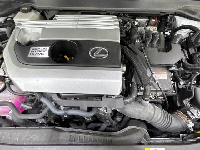 UX UX250h Fスポーツ 純正ナビ 全周囲カメラ セーフティシステムプラス 禁煙車 レーダークルーズコントロール ブラインドスポットモニター LEDヘッドライト 前席シートヒーター カラーヘッドアップディスプレイ(18枚目)