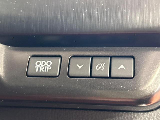 UX UX250h Fスポーツ 純正ナビ 全周囲カメラ セーフティシステムプラス 禁煙車 レーダークルーズコントロール ブラインドスポットモニター LEDヘッドライト 前席シートヒーター カラーヘッドアップディスプレイ(48枚目)