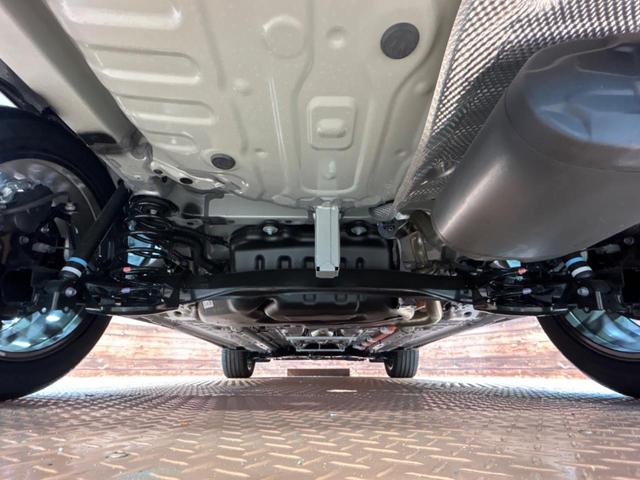 カローラクロス ハイブリッド Z ガラスルーフ 純正10.5インチディスプレイオーディオ バックカメラ トヨタセーフティセンス 禁煙車 レーダークルーズコントロール シートベンチレーション LEDヘッドライト フルセグ(19枚目)