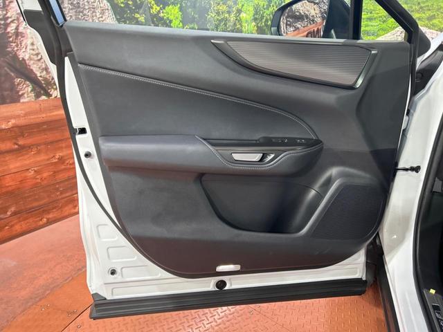 ＮＸ ＮＸ３５０　Ｆスポーツ　４ＷＤ　純正１４型ナビ　全周囲カメラ　衝突被害軽減装置　レーダークルーズ　禁煙車　パワーバックドア　ＥＴＣ　置くだけ充電　ヘッドアップディスプレイ　ブラインドスポットモニター　前席シートエアコン（46枚目）