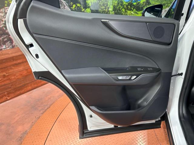 ＮＸ ＮＸ３５０　Ｆスポーツ　４ＷＤ　純正１４型ナビ　全周囲カメラ　衝突被害軽減装置　レーダークルーズ　禁煙車　パワーバックドア　ＥＴＣ　置くだけ充電　ヘッドアップディスプレイ　ブラインドスポットモニター　前席シートエアコン（47枚目）