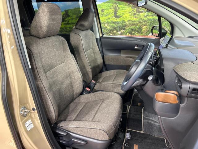 シエンタ ハイブリッドZ 両側電動スライドドア 10.5型ディスプレイオーディオ 全周囲カメラ トヨタセーフティセンス レーダークルーズ ブラインドスポットモニター 禁煙車 コーナーセンサー スマートキー ビルトインETC(8枚目)