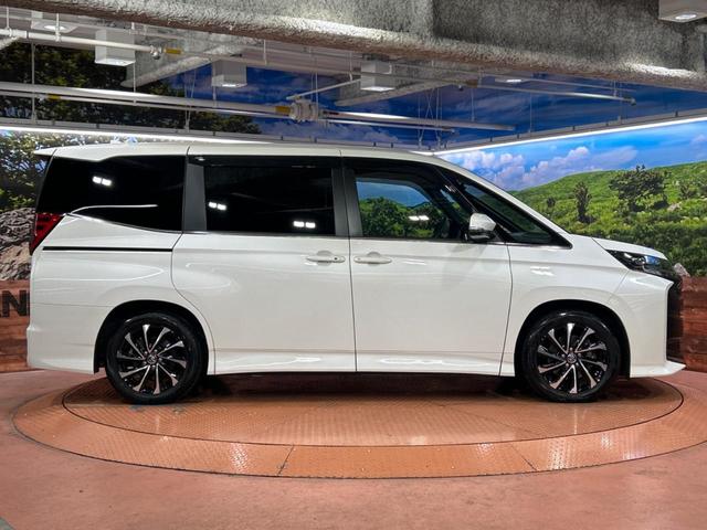 ノア ハイブリッドＳ－Ｚ　快適利便パッケージ　両側電動スライドドア　後席モニター　純正１０型ナビ　バックカメラ　衝突被害軽減装置　レーダークルーズ　禁煙車　１００Ｖ電源　ヘッドアップディスプレイ　ＥＴＣ２．０　ドラレコ（41枚目）