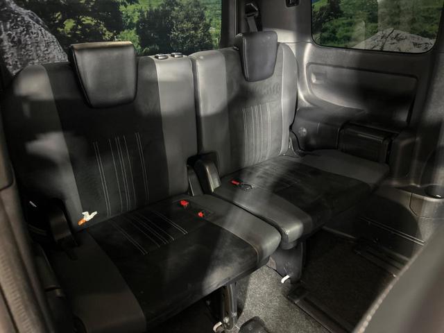 エスクァイア Gi プレミアムパッケージ ブラックテーラード 両側電動ドア SDナビ 後席モニター バックカメラ 衝突被害軽減システム 禁煙車 ハーフレザーシート ドラレコ コーナーセンサー スマートキー LEDヘッド ビルトインETC クルコン(12枚目)