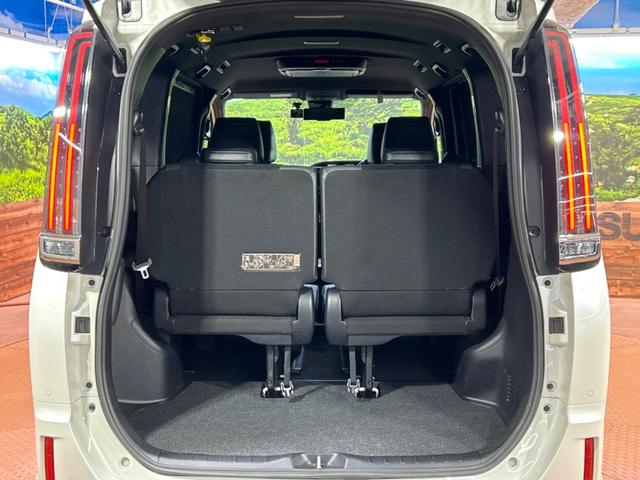 エスクァイア Gi プレミアムパッケージ ブラックテーラード 両側電動ドア SDナビ 後席モニター バックカメラ 衝突被害軽減システム 禁煙車 ハーフレザーシート ドラレコ コーナーセンサー スマートキー LEDヘッド ビルトインETC クルコン(49枚目)