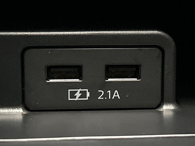 CX-8 XD エクスクルーシブモード 4WD ターボ 6人乗り 後席モニター 純正10型ナビ 全周囲カメラ BOSE 衝突被害軽減装置 レーダークルーズ 電動リアゲート ブラインドスポットモニター ヘッドアップディスプレイ レザーシート(49枚目)