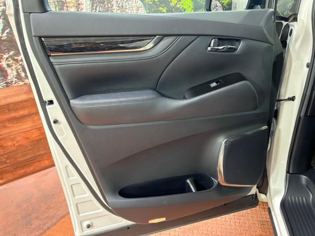 アルファード 2.5S Cパッケージ モデリスタエアロ フリップダウンモニター 純正9インチナビ付ディスプレイオーディオ バックカメラ トヨタセーフティセンス レーダークルーズ ドライブレコーダー フルセグ ETC パワーバックドア(57枚目)