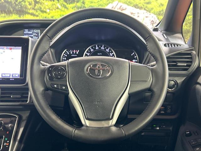 ヴォクシー ZS 煌 両側電動スライドドア 純正9インチナビ 後席モニター バックカメラ 禁煙車 スマートキー LEDヘッド ビルトインETC オートライト デュアルエアコン 純正16インチアルミ Bluetooth(12枚目)