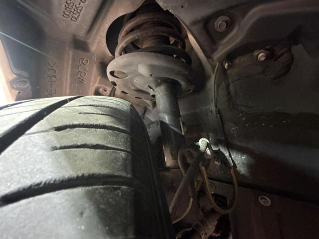 ヴォクシー ZS 煌 両側電動スライドドア 純正9インチナビ 後席モニター バックカメラ 禁煙車 スマートキー LEDヘッド ビルトインETC オートライト デュアルエアコン 純正16インチアルミ Bluetooth(20枚目)