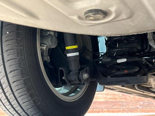 ヴォクシー ZS 煌 両側電動スライドドア 純正9インチナビ 後席モニター バックカメラ 禁煙車 スマートキー LEDヘッド ビルトインETC オートライト デュアルエアコン 純正16インチアルミ Bluetooth(21枚目)