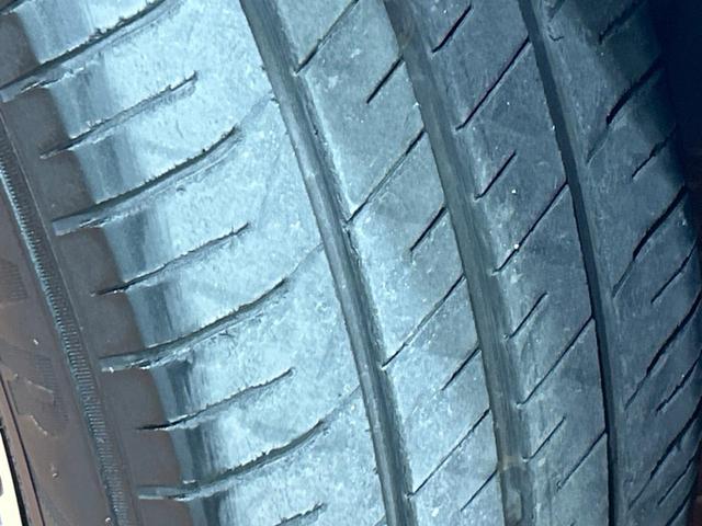 ヴォクシー ZS 煌 両側電動スライドドア 純正9インチナビ 後席モニター バックカメラ 禁煙車 スマートキー LEDヘッド ビルトインETC オートライト デュアルエアコン 純正16インチアルミ Bluetooth(25枚目)