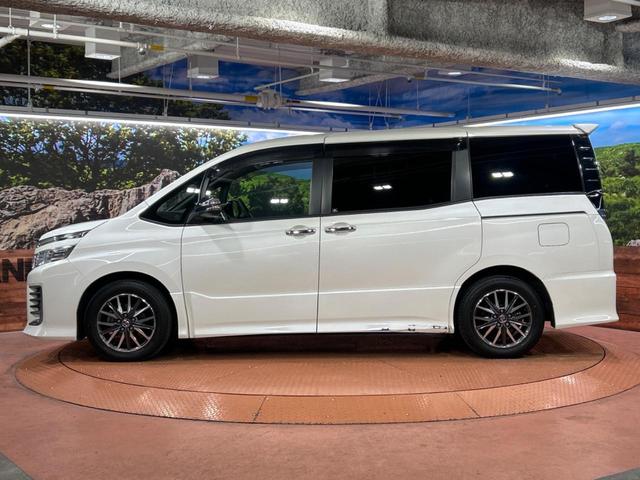 ヴォクシー ZS 煌 両側電動スライドドア 純正9インチナビ 後席モニター バックカメラ 禁煙車 スマートキー LEDヘッド ビルトインETC オートライト デュアルエアコン 純正16インチアルミ Bluetooth(29枚目)