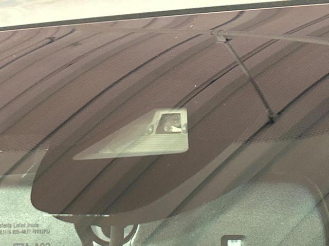 ヴェゼル ハイブリッドRS・ホンダセンシング SDナビ バックカメラ ホンダセンシング アダプティブクルーズコントロール 禁煙車 ハーフレザーシート シートヒーター コーナーセンサー スマートキー LEDヘッド ビルトインETC 車線逸脱警報(5枚目)