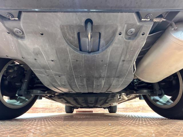 ヴェゼル ハイブリッドRS・ホンダセンシング SDナビ バックカメラ ホンダセンシング アダプティブクルーズコントロール 禁煙車 ハーフレザーシート シートヒーター コーナーセンサー スマートキー LEDヘッド ビルトインETC 車線逸脱警報(19枚目)