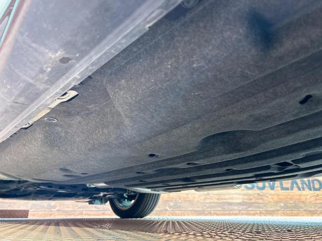 ヴェゼル ハイブリッドRS・ホンダセンシング SDナビ バックカメラ ホンダセンシング アダプティブクルーズコントロール 禁煙車 ハーフレザーシート シートヒーター コーナーセンサー スマートキー LEDヘッド ビルトインETC 車線逸脱警報(23枚目)