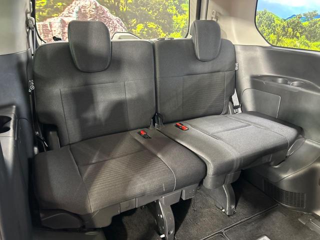 セレナ ハイウェイスターV 両側電動スライドドア 純正12.3型ナビ 後席モニター 全周囲カメラ 衝突被害軽減システム プロパイロット ブラインドスポットモニター 禁煙車 コーナーセンサー スマートキー LEDヘッド ETC(10枚目)