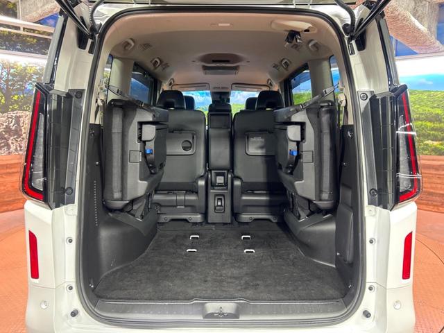 セレナ ハイウェイスターV 両側電動スライドドア 純正12.3型ナビ 後席モニター 全周囲カメラ 衝突被害軽減システム プロパイロット ブラインドスポットモニター 禁煙車 コーナーセンサー スマートキー LEDヘッド ETC(11枚目)