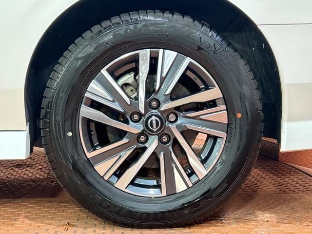 セレナ ハイウェイスターV 両側電動スライドドア 純正12.3型ナビ 後席モニター 全周囲カメラ 衝突被害軽減システム プロパイロット ブラインドスポットモニター 禁煙車 コーナーセンサー スマートキー LEDヘッド ETC(24枚目)