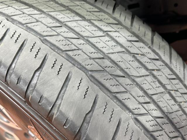 ランドクルーザープラド TX Lパッケージ サンルーフ モデリスタエアロ 7人乗り 純正9インチナビ付ディスプレイオーディオ 全周囲カメラ トヨタセーフティセンス ブラインドスポットモニター レーダークルーズ 禁煙車 ベージュ革シート(25枚目)